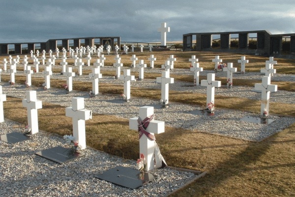 Travel Falklands Argentine Cemetery Falkland Islands